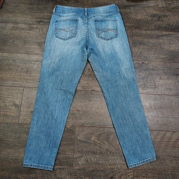 Distressed New York & Company Low-Rise Slouch Slim Leg Size 6 Blue Jeans Womens - Picture 8 of 13